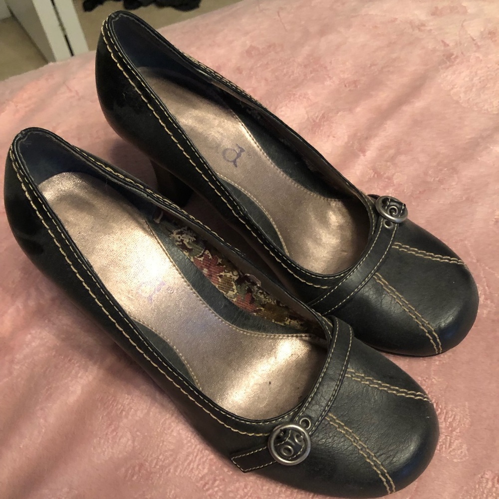 Mudd heels.
